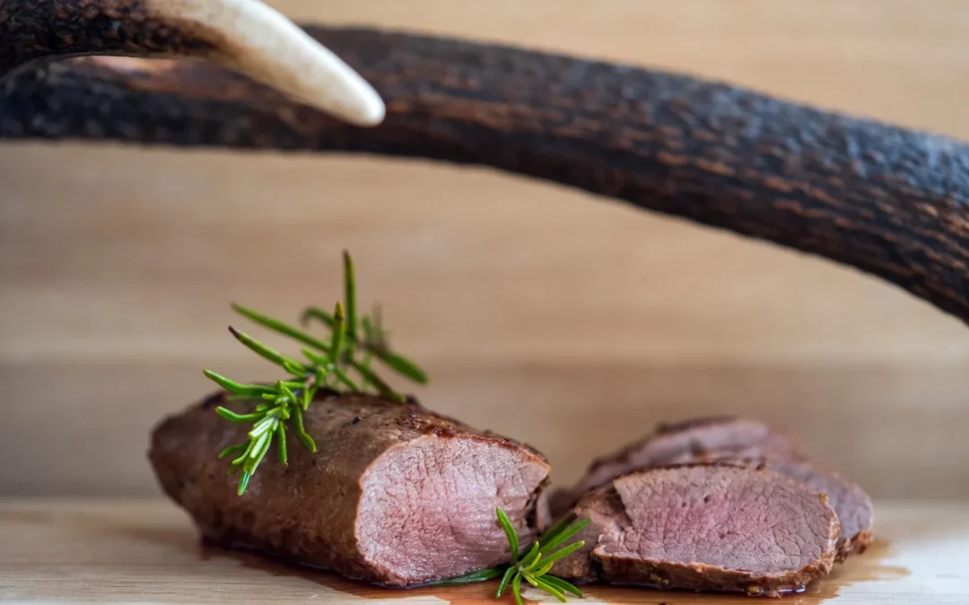 Rehrücken Rezept: rosa aus dem Ofen mit Wildsoße